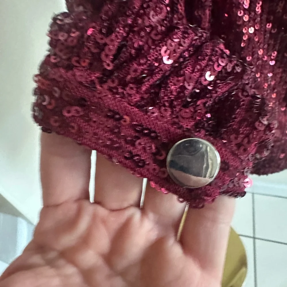 CeCe Burgundy Sequin Top- X-Small